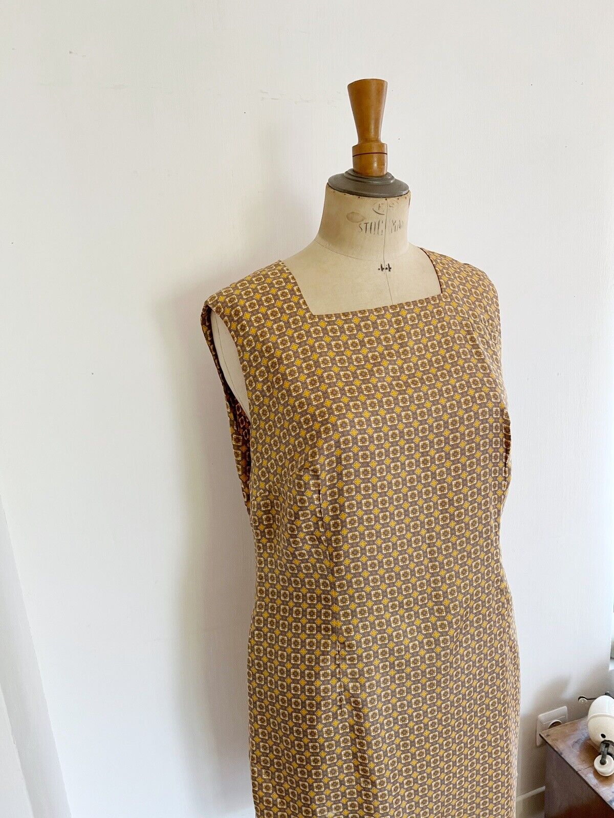 Vintage French satin DRESS from Lyon gold TIE PRINT c1950