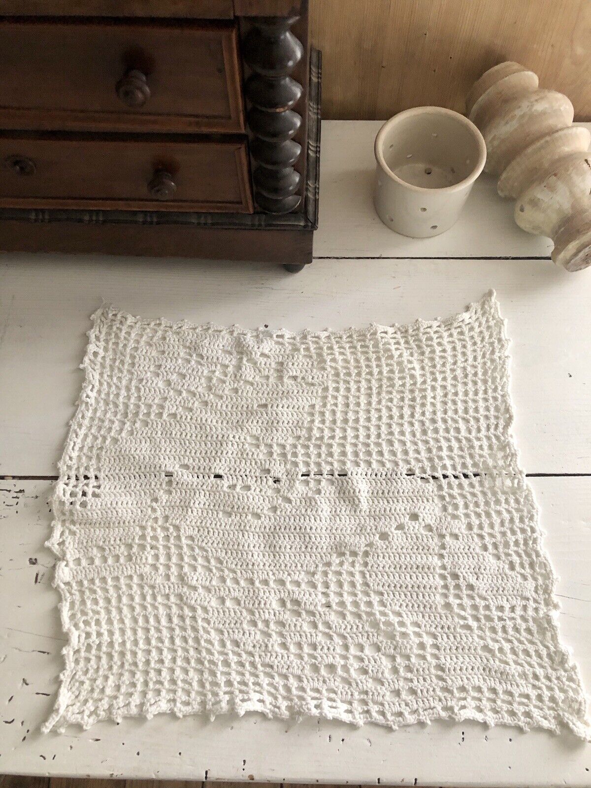 Vintage French filet lace DOILY cotton PANEL napperon SILHOUETTE c1950