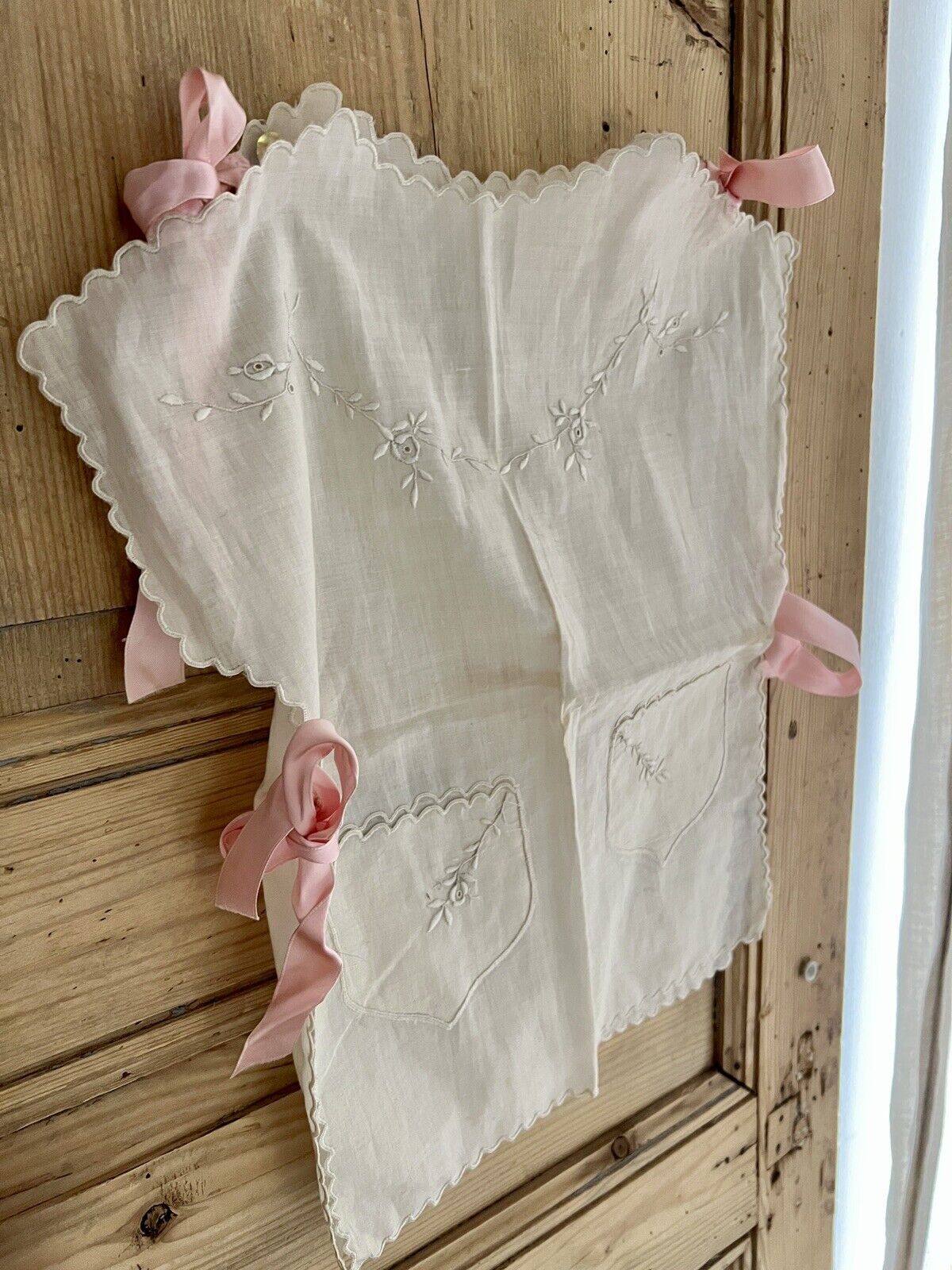 Victorian French UNUSED child SET coton apron and silk cap c1880