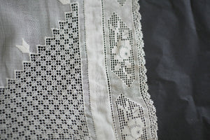 Antique French woman BRIDE star handkerchief LACE c1900