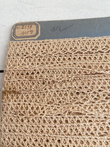 20 y antique French NATURAL deadstock BOBIN LACE cardboard TRIM c1930