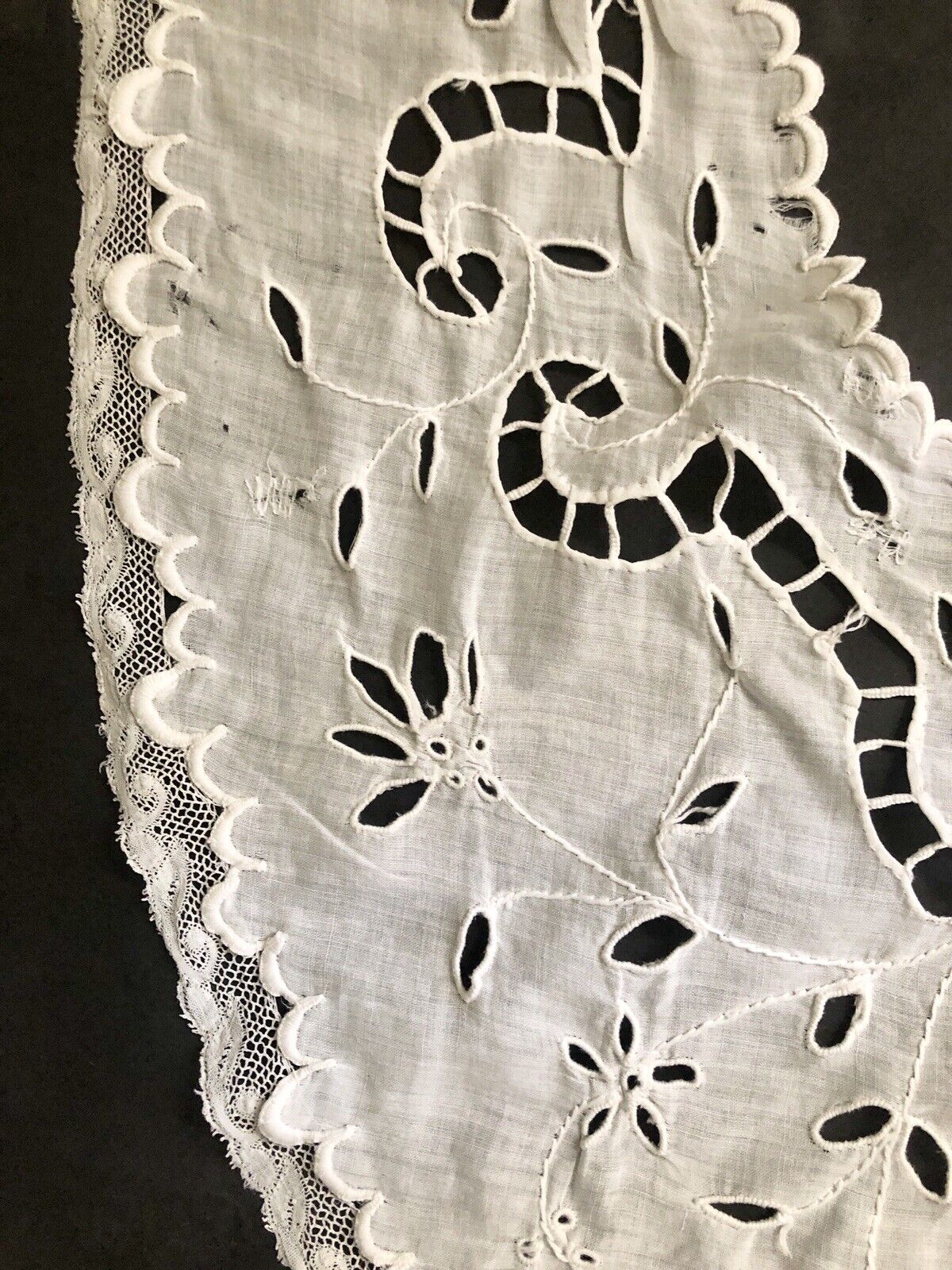 Antique French RICHELIEU embroideries LACE COLLAR c1900