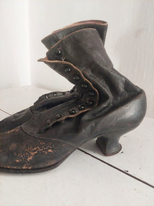 Edwardian French pair woman shoes BLACK LEATHER bobine heel WORN c1850