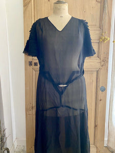 Années Folles French BLACK belted SILK DRESS c1920