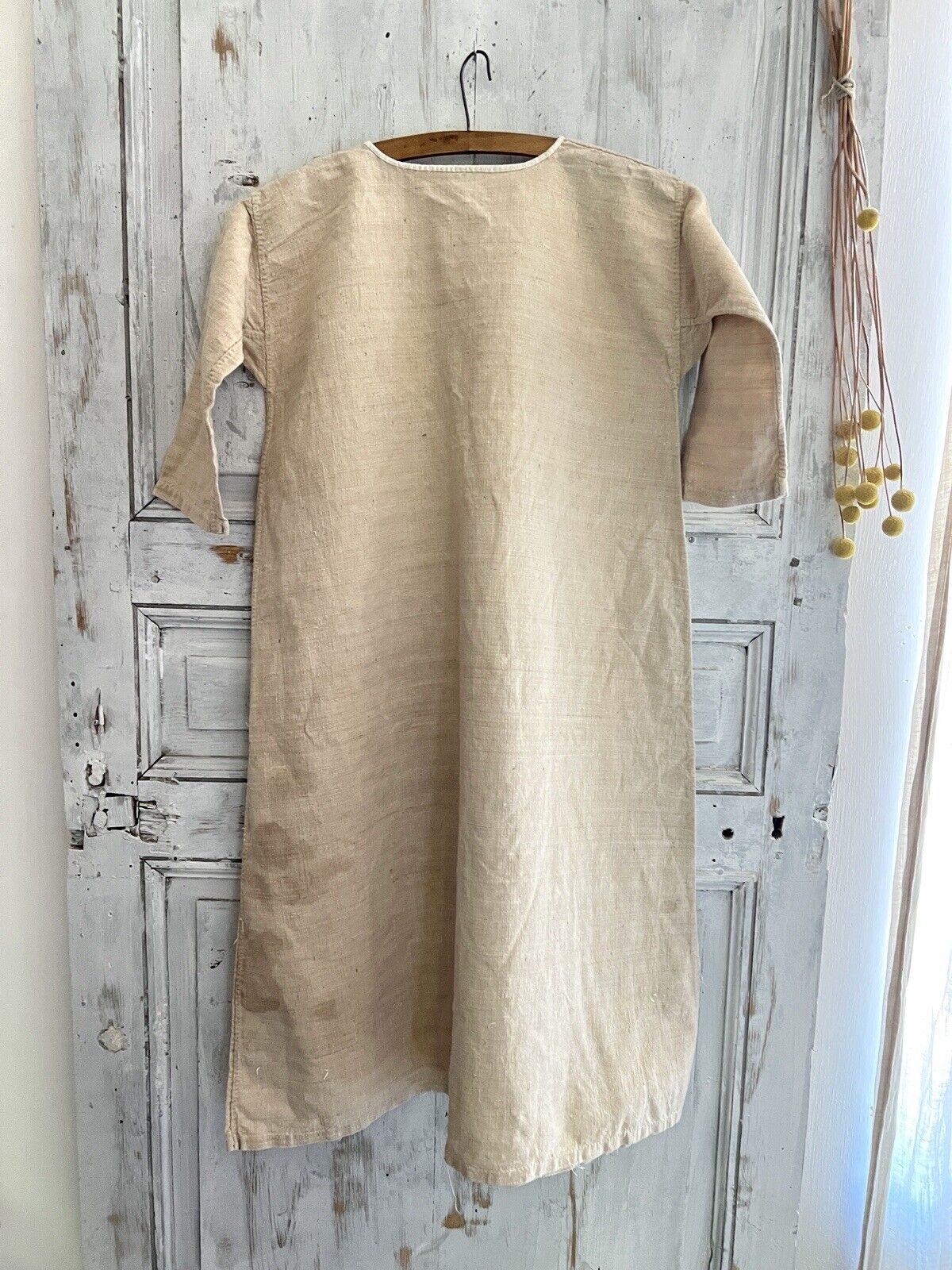 Rare PRIMITIVE unused French heavy oatmeal LINEN nightshirt MB mono c1820