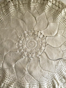 Vintage French filet lace ROUND doily HEAVY cotton ECRU rosace c1930