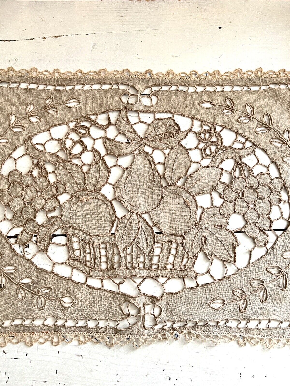 Art Nouveau French NATURAL linen DOILY fruit basket Richelieu EMBROIDERIES c1920