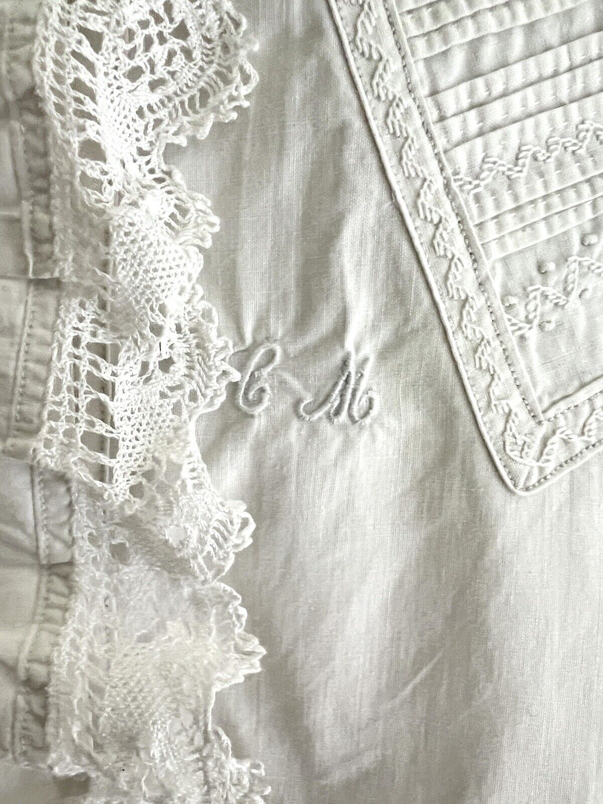 Rare VICTORIAN French woman embroidered BLOUSE pintucks LACE frill CM mono c1900