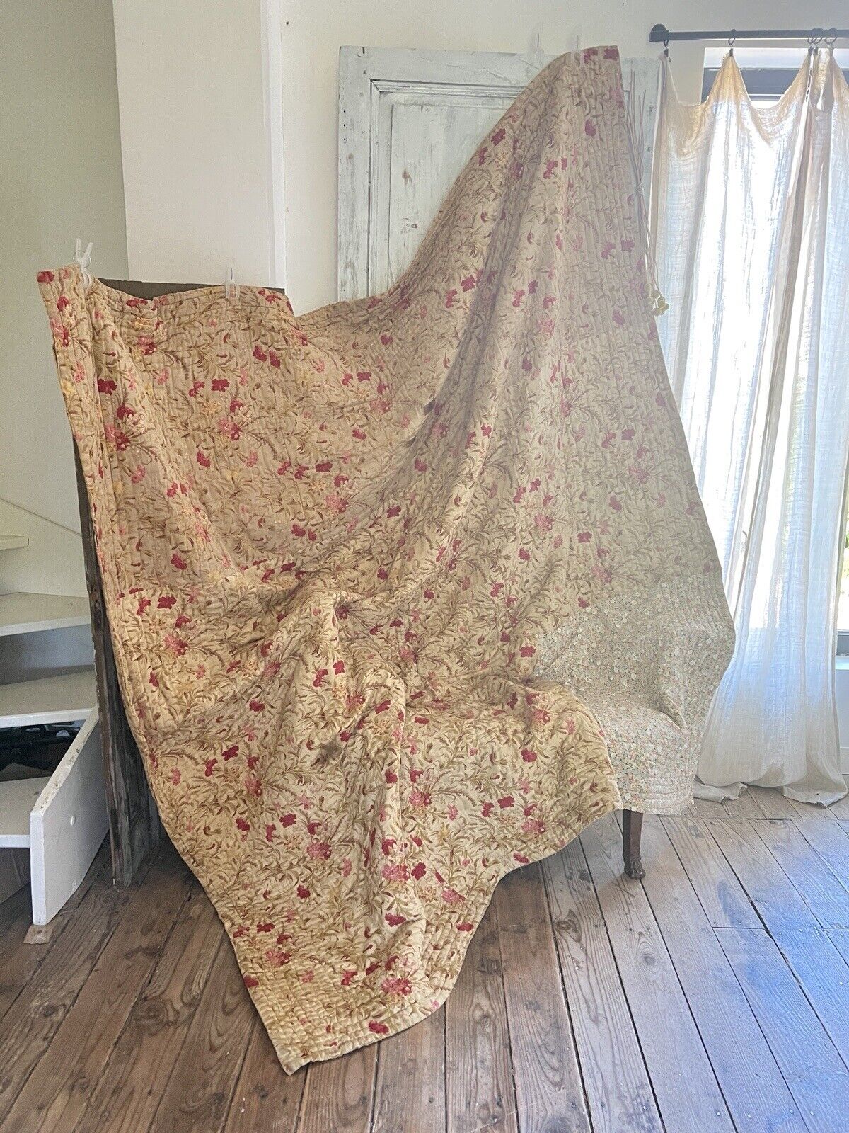 XL antique French floral QUILT PATCHED piqué de PROVENCE PINK CARNATIONS c1880