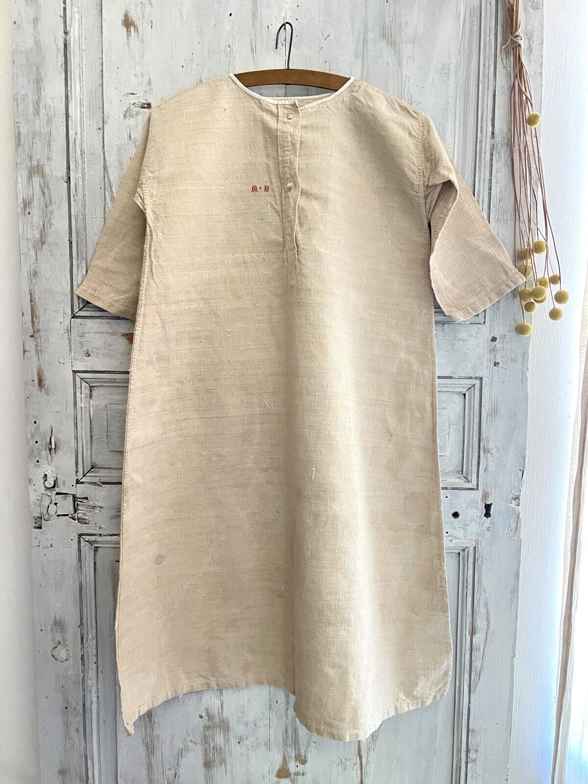 Rare PRIMITIVE unused French heavy oatmeal LINEN nightshirt MB mono c1820