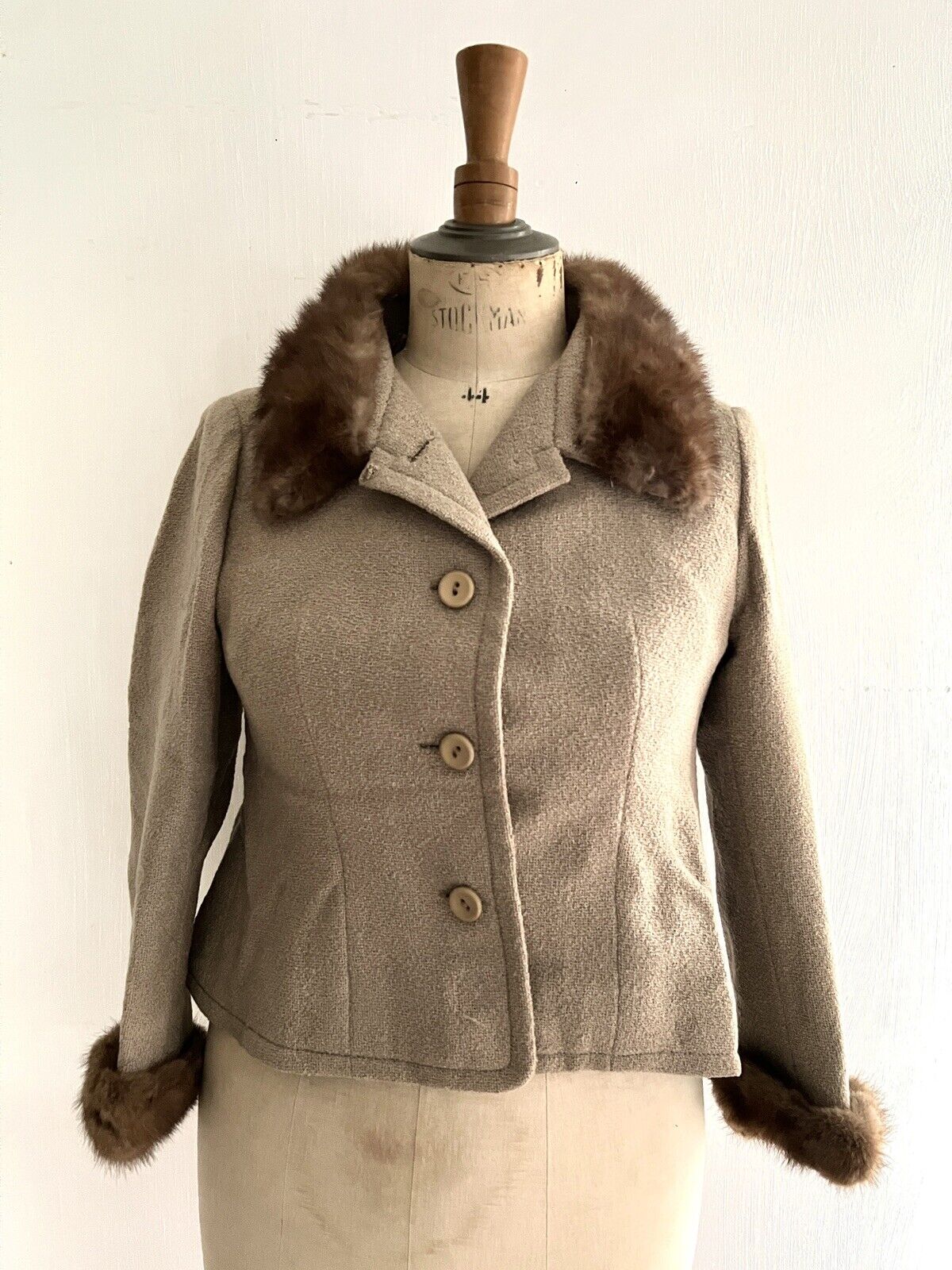 Vintage French woman beige wool spencer JACKET MINK FUR collar c1950