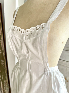 Lot 2 vintage French service APRON work wear cotton BRODERIE ANGLAISE c1950