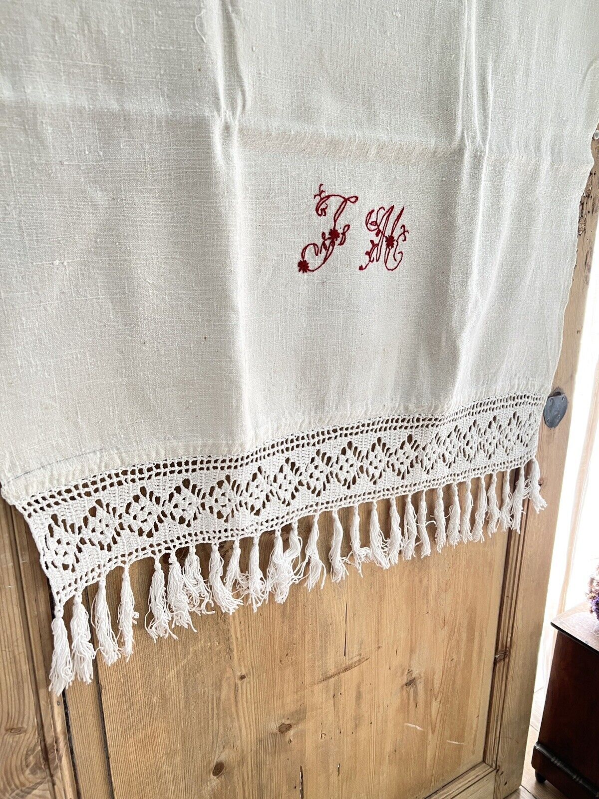 Antique French EMBROIDERED FILET LACE NUBBY LINEN curtain FH mono fringes c1920