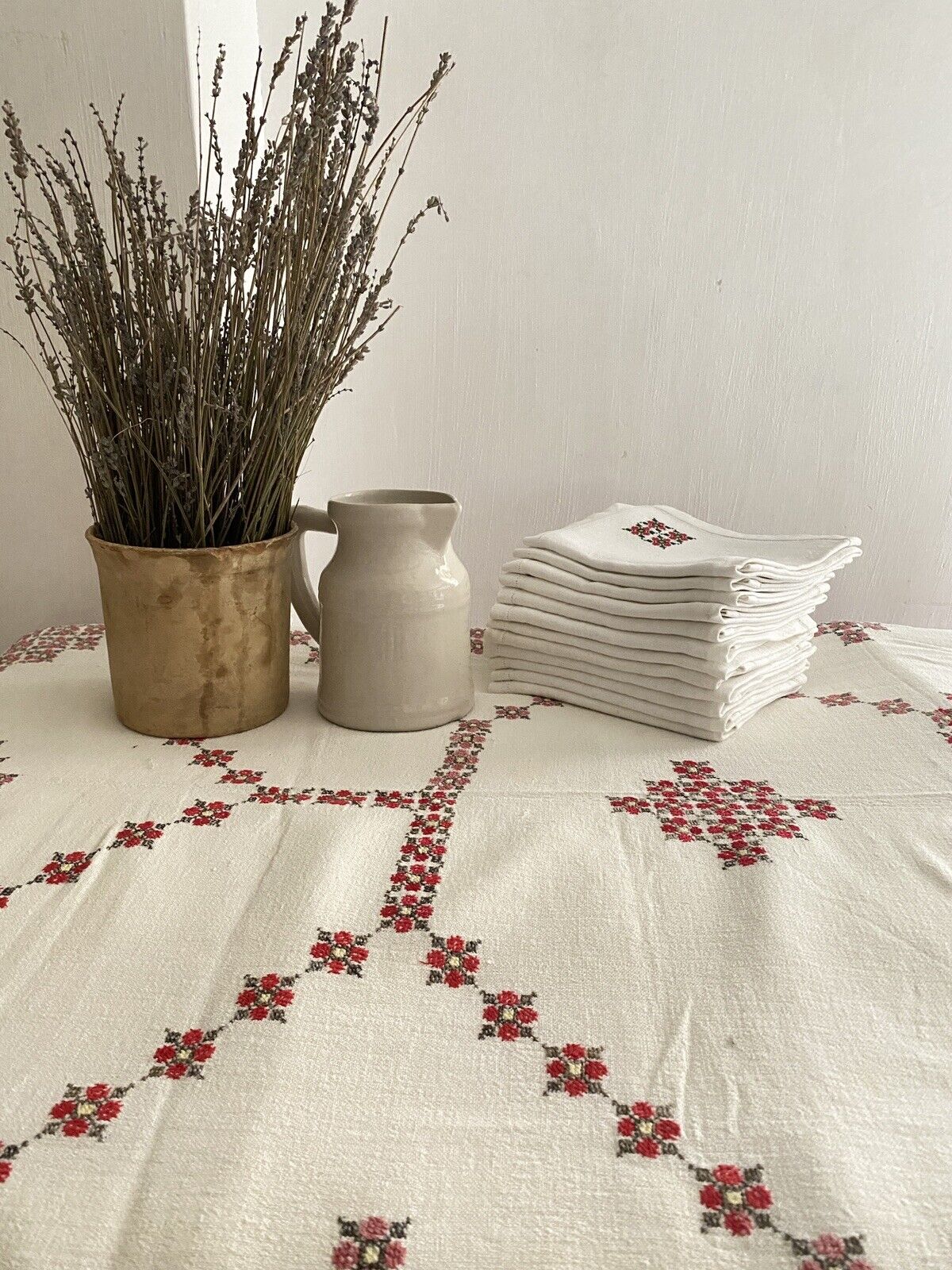 SET EMBROIDERED heavy RUSTIC country LINEN TABLECLOTH 12 NAPKINS c1930