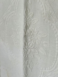 Antique LARGE French BRIDE PIQUE DE PROVENCE bed COVERLET LACE TRIM c1930