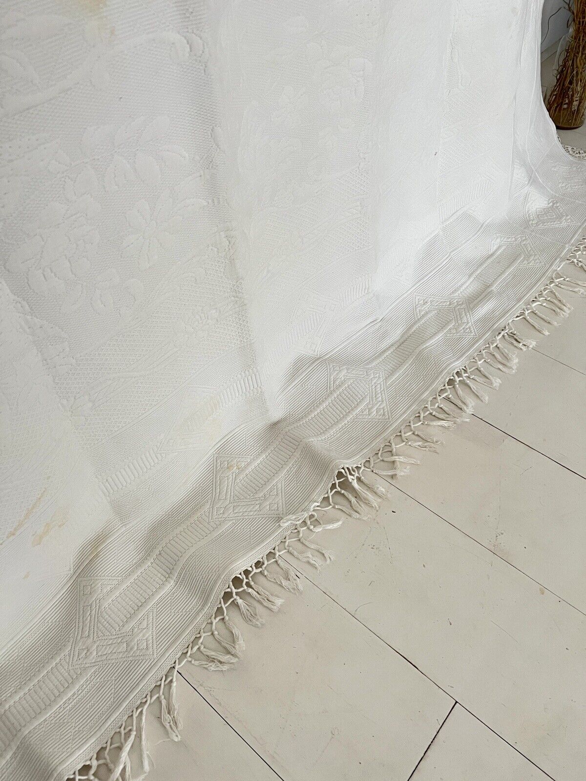 Antique LARGE French BRIDE PIQUE DE PROVENCE bed COVERLET LACE TRIM c1930