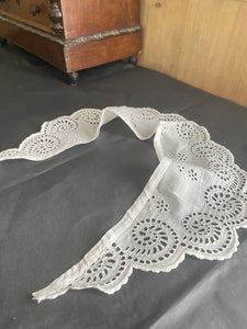 Antique French RICHELIEU embroideries LACE COLLAR c1900