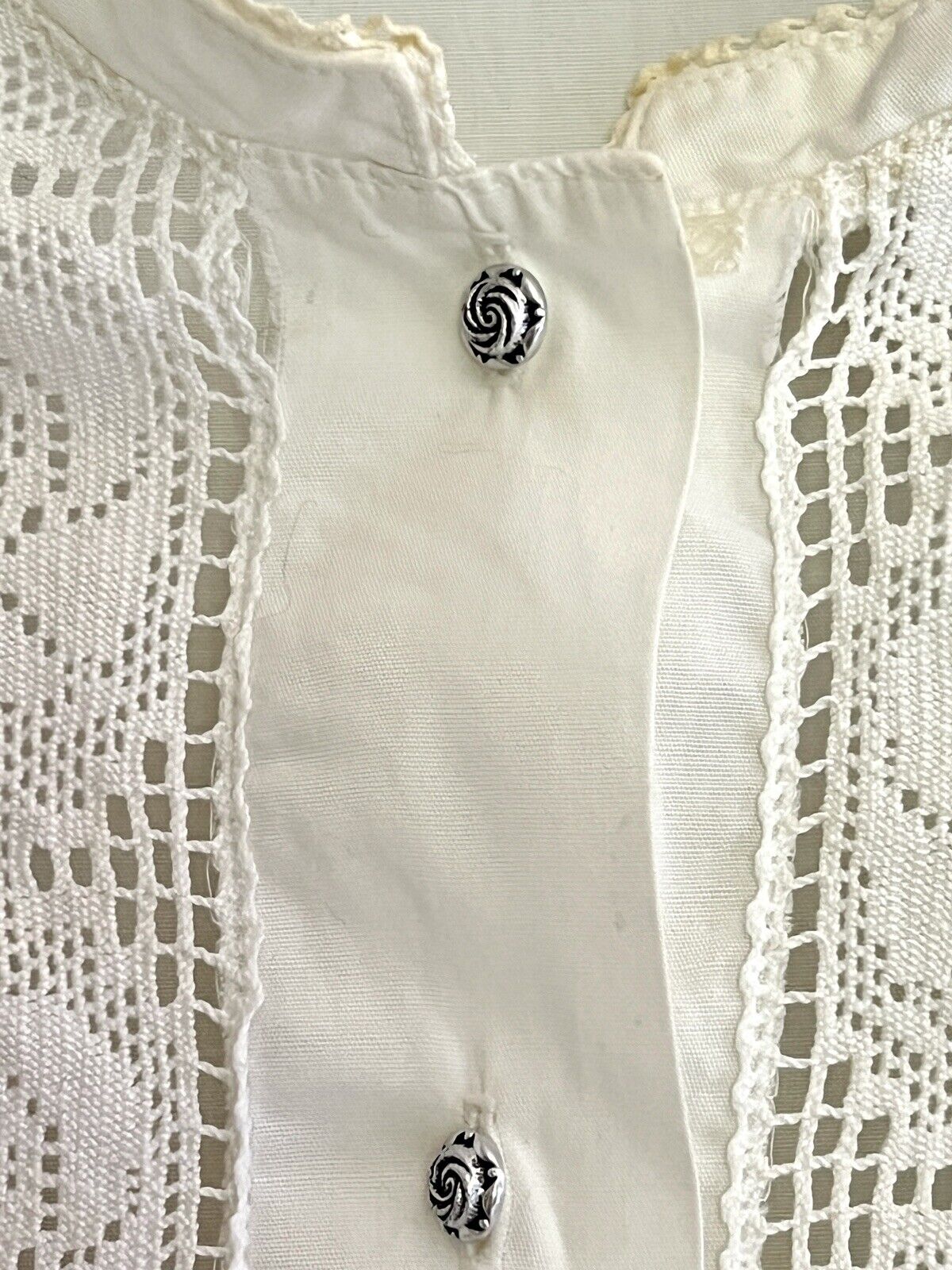 Vintage French woman cotton FILET LACE BLOUSE c1930