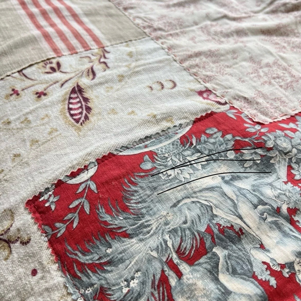 Plaid patchwork textiles anciens upcyclés