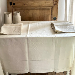 nappe et 13 serviettes brodées fil de lin les toiles blanches c1930